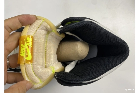 1 555088-118 'Volt Jordan  Air High Retro OG Gold' 555088-118 0606